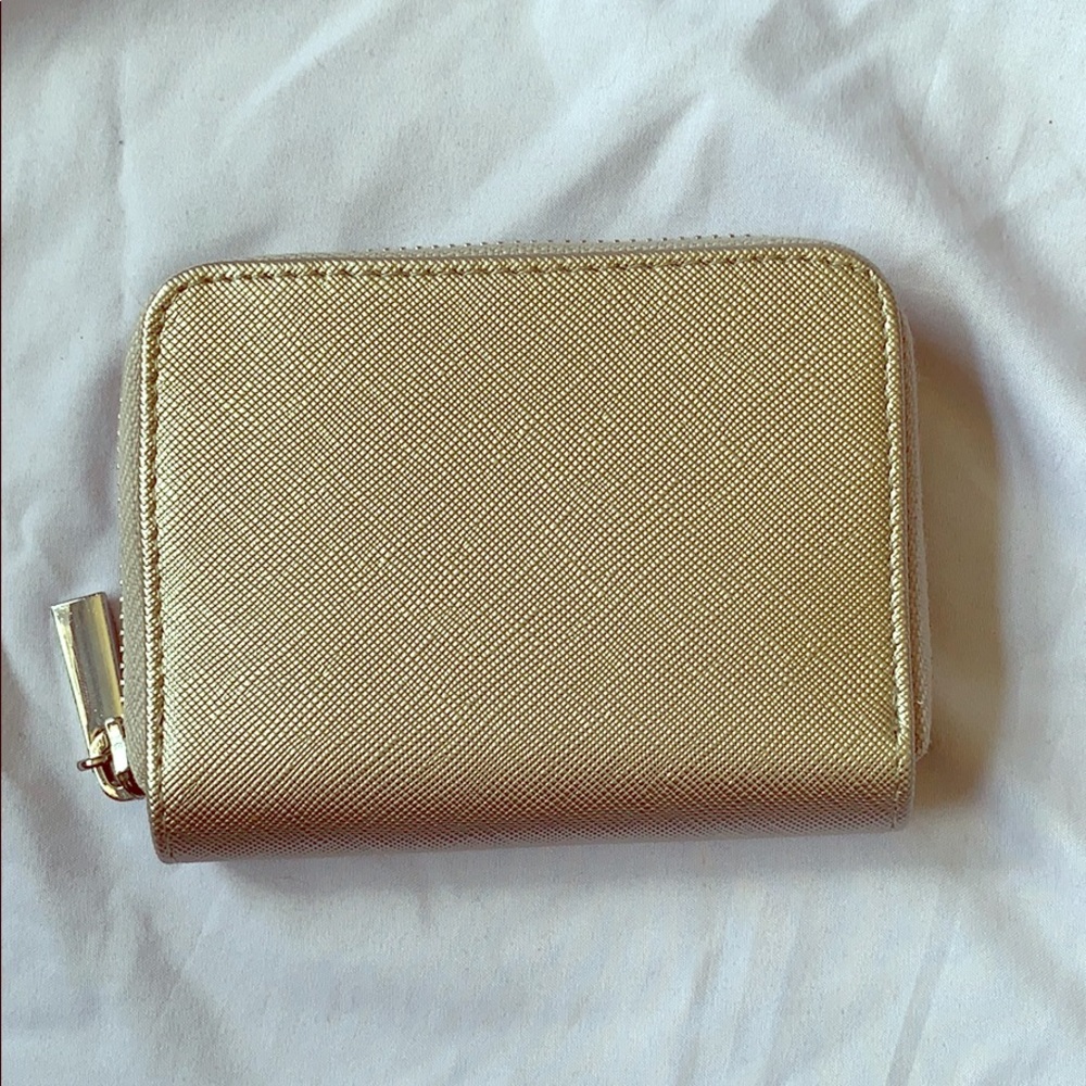 NWOT Metallic Wallet 💞